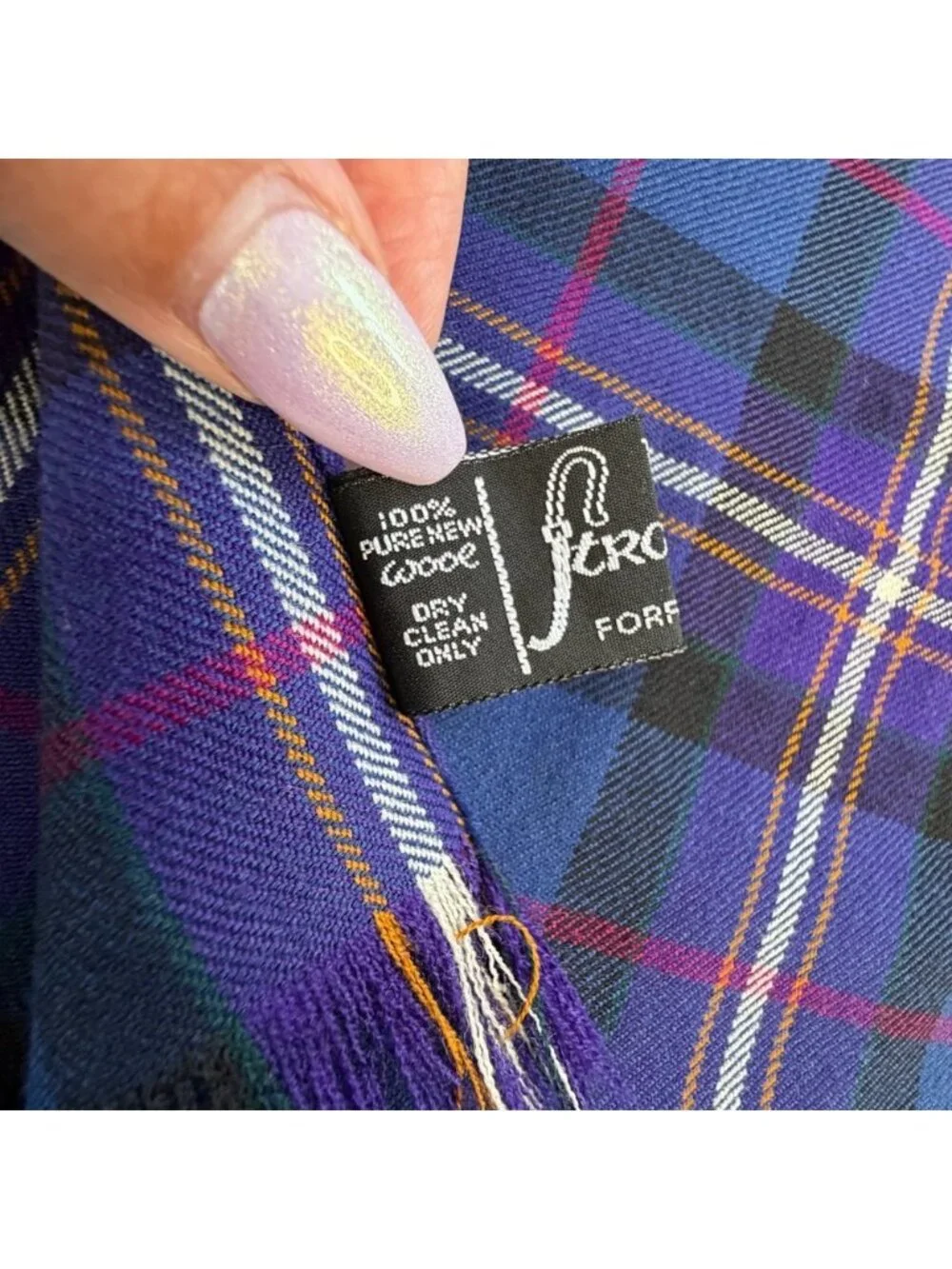 STRATHMORE 100% WOOL Tartan Scarf Made in Scotland Purple Blue Plaid Fringe Mens